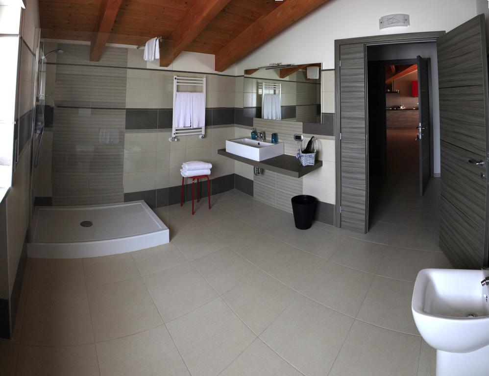 B&B Alba In Langhe Verduno Room photo